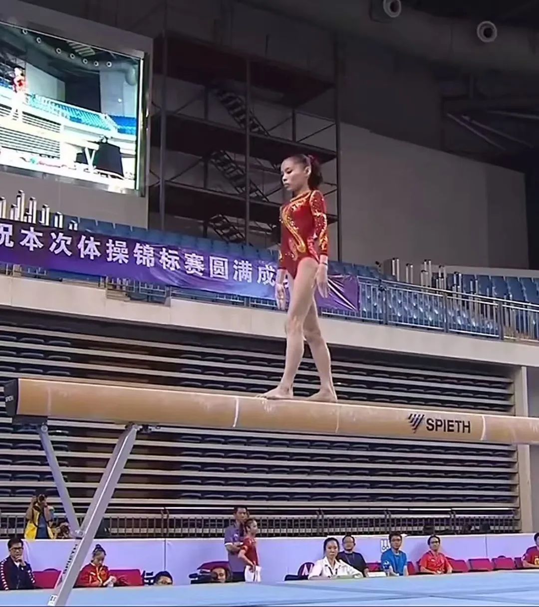相关联时